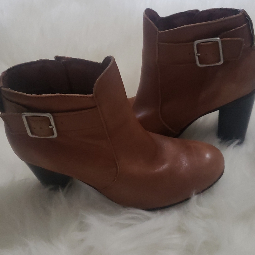 Leather cute boots